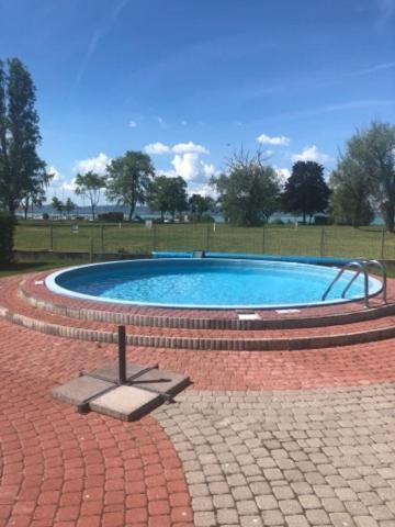 B-Home Resort Zamárdi Екстериор снимка