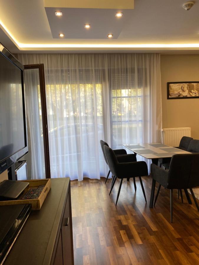 B-Home Resort Zamárdi Екстериор снимка